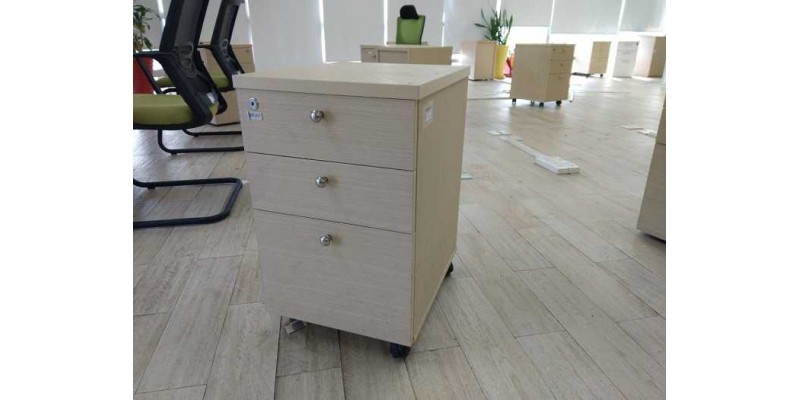 Thanh Lý Học Tủ 3 Ngăn Giá Rẻ Mới 98%
