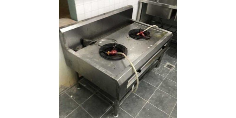 Thanh Lý Bếp Á 2 Họng Inox Giá Rẻ