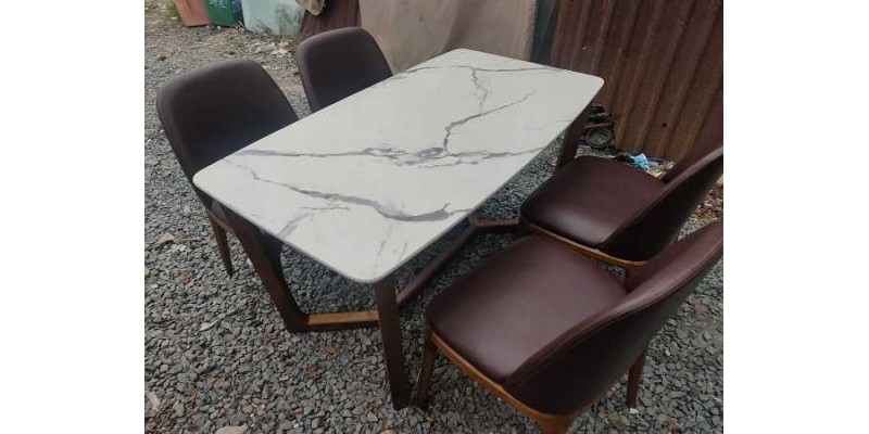 Thanh lý bộ bàn ăn mặt đá 4 ghế giá rẻ
