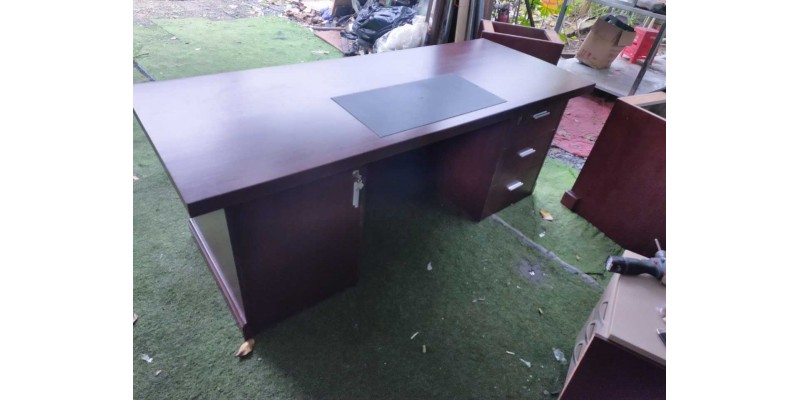 Thanh lý bàn giám đốc gỗ sồi cao cấp giá rẻ TPHCM