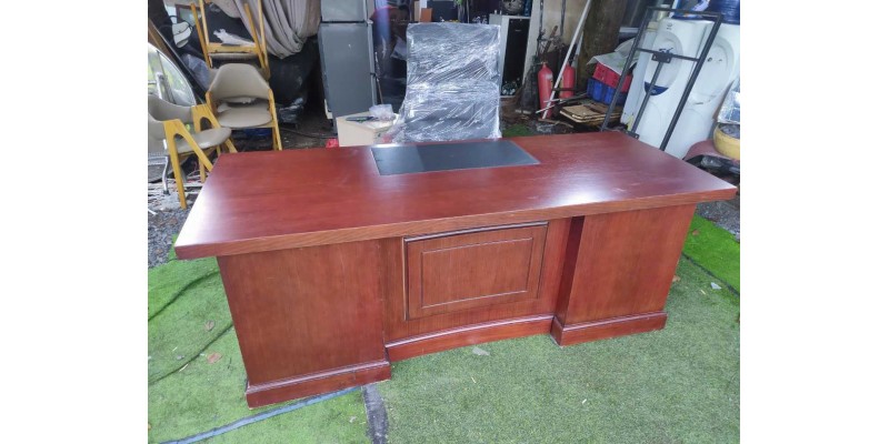 Thanh lý bàn giám đốc gỗ sồi cao cấp giá rẻ TPHCM