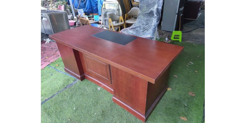 Thanh lý bàn giám đốc gỗ sồi cao cấp giá rẻ TPHCM
